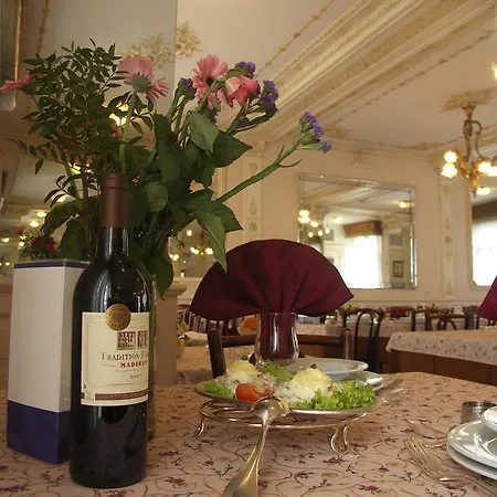 Myosotis Hotel 3*
